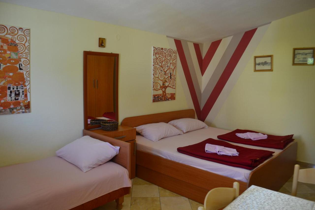 Apartments Milosevic Бар Екстер'єр фото