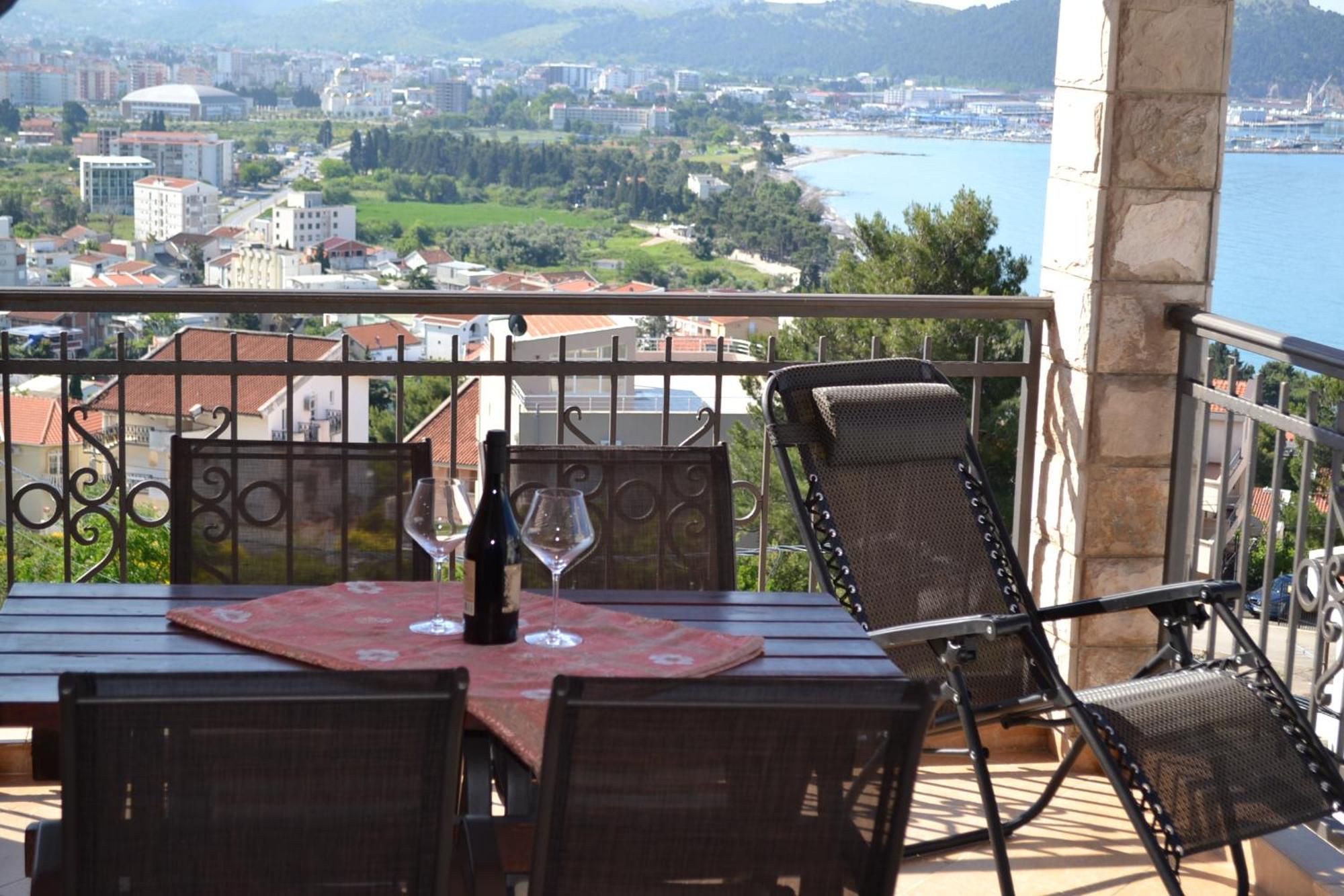 Apartments Milosevic Бар Екстер'єр фото